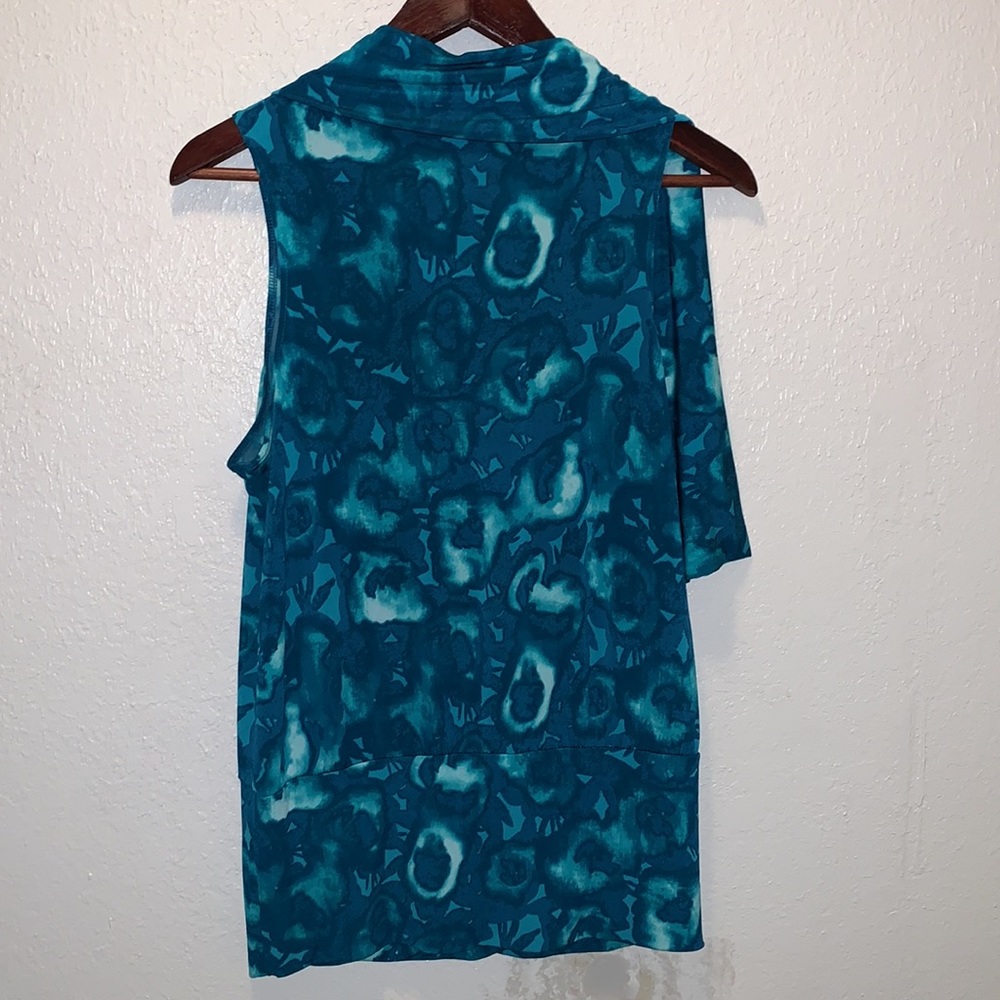 Express Top - Picture 2 of 4